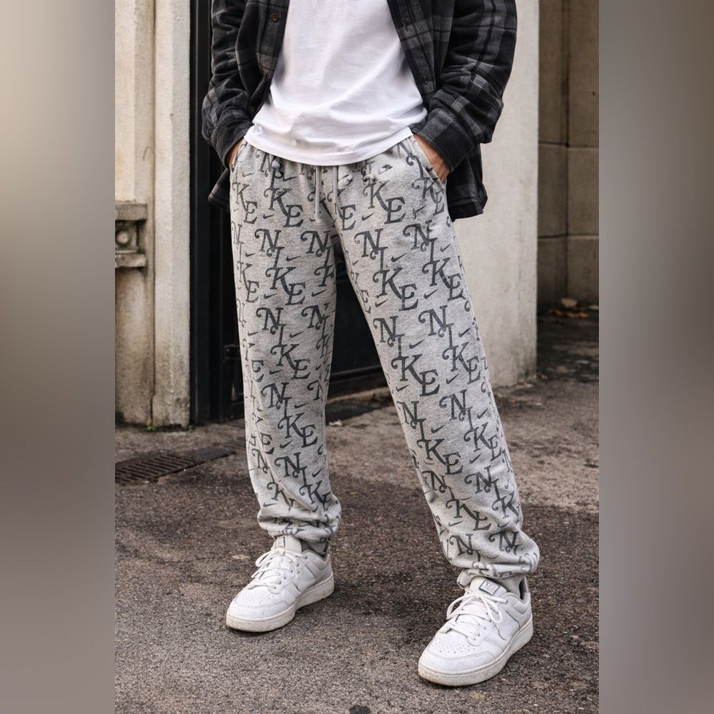 Nike Y2K Monogram Sweatpants Grey Vintage Style Heavyweight Joggers Size M